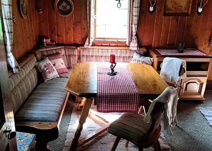 Almzeithuette Am Seeberg بيت للعطل